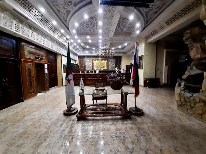 Hotel Ville Des Roses Blida ภายนอก รูปภาพ
